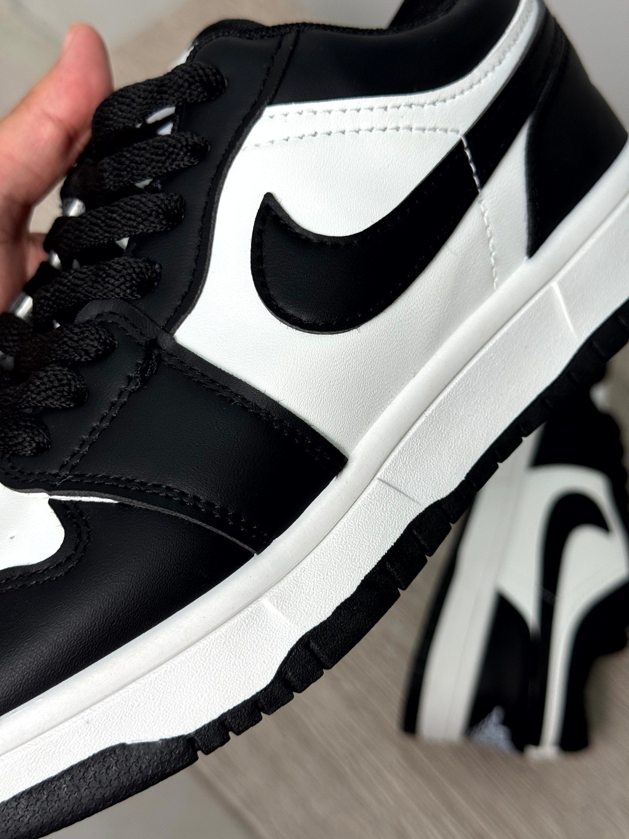 Nike dunk low panda
