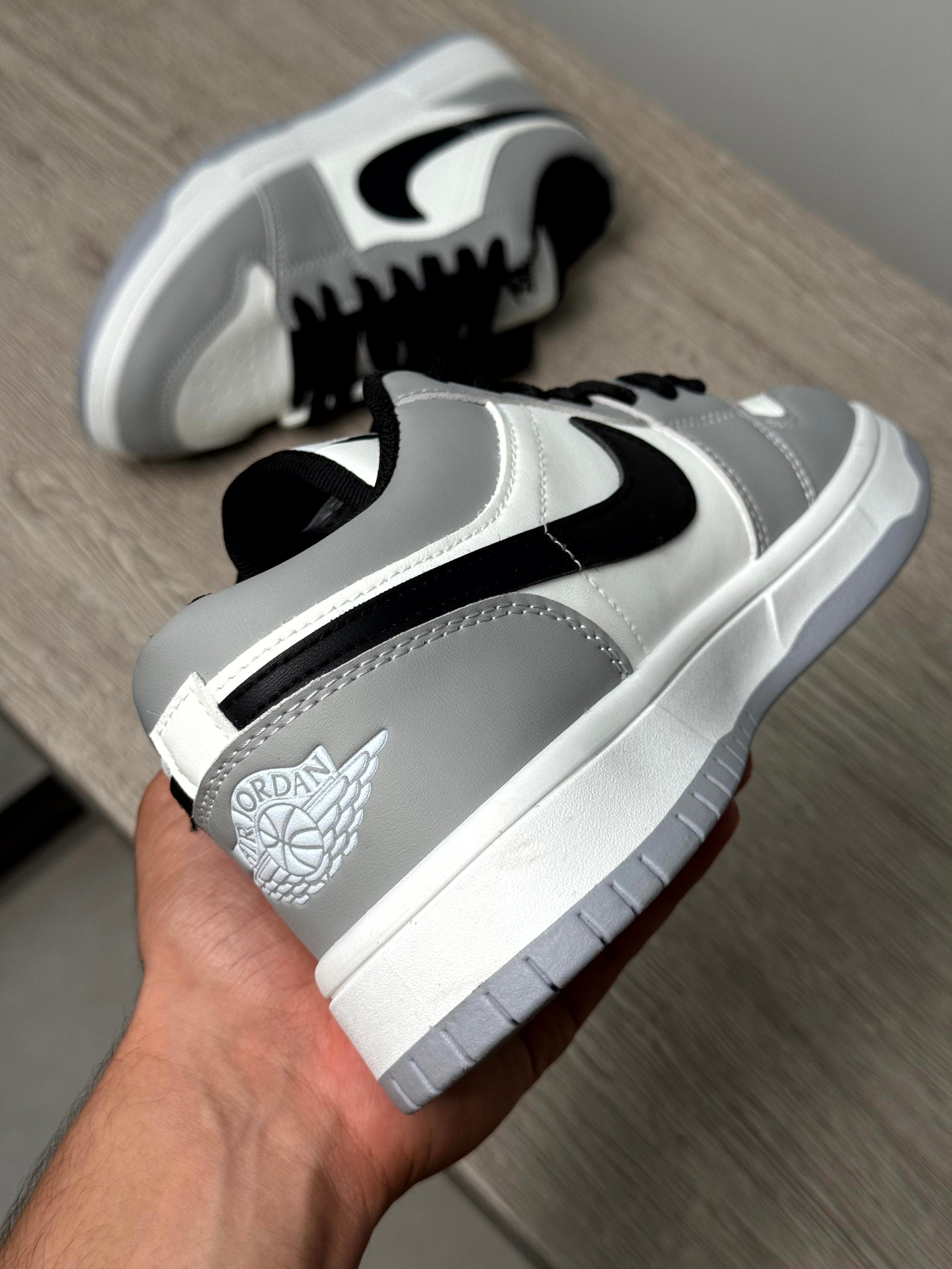 Nike dunk low grey