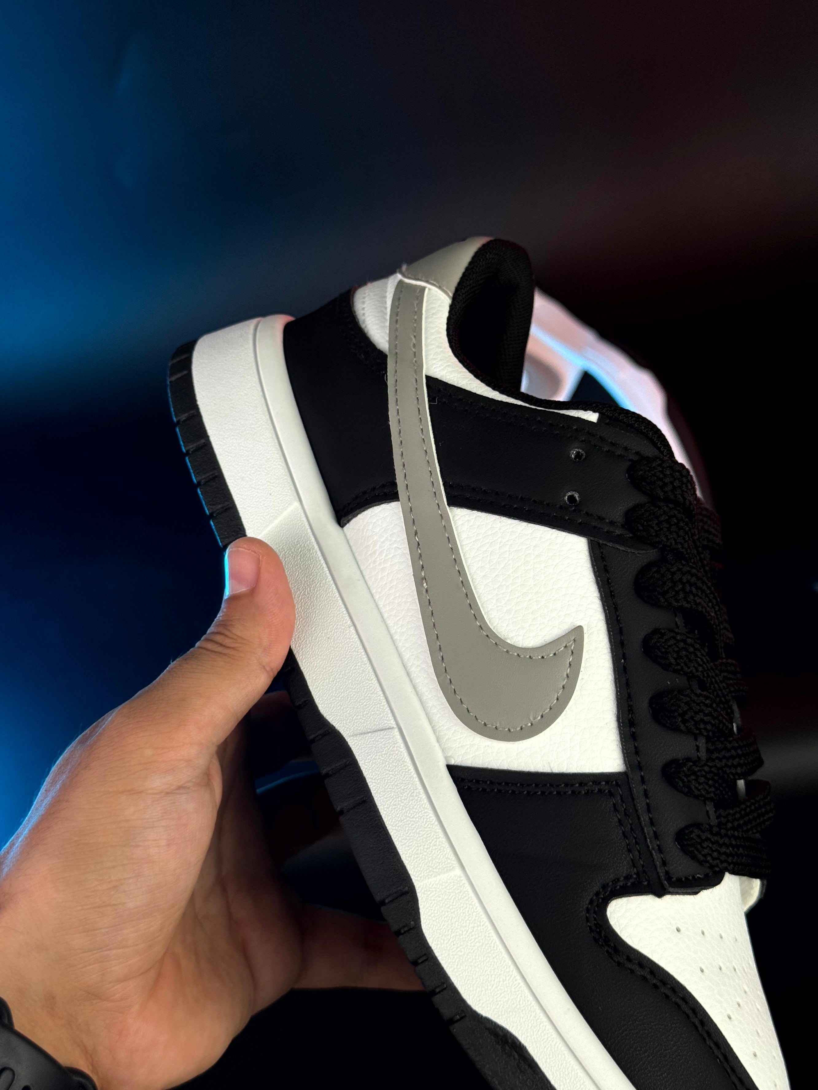 Nike dunk low panda new version