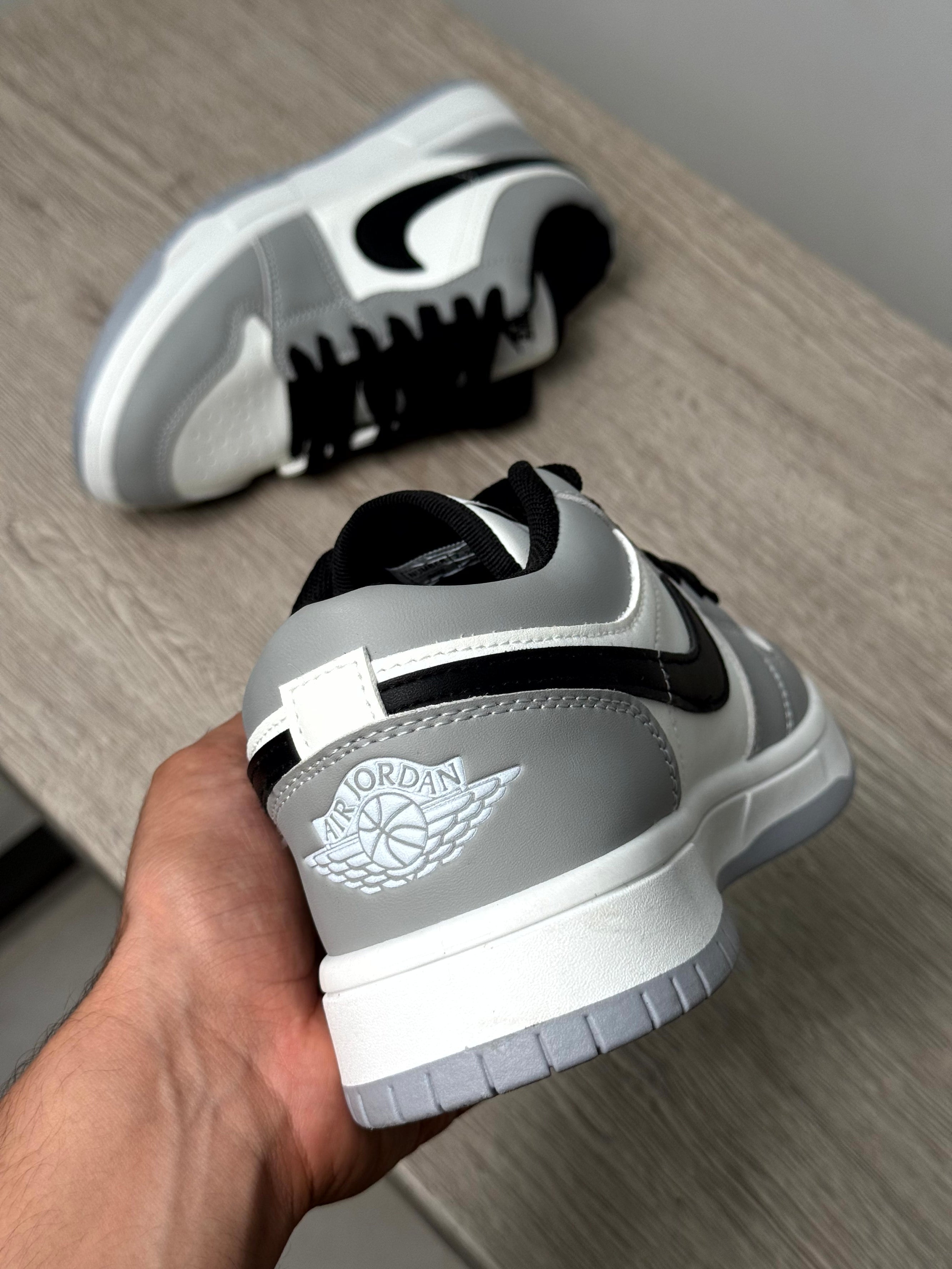 Nike dunk low grey