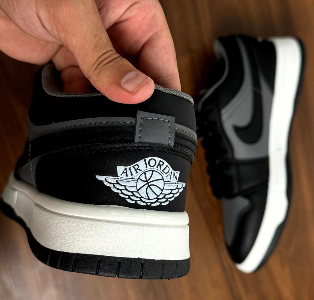 Nike dunk low panda grey
