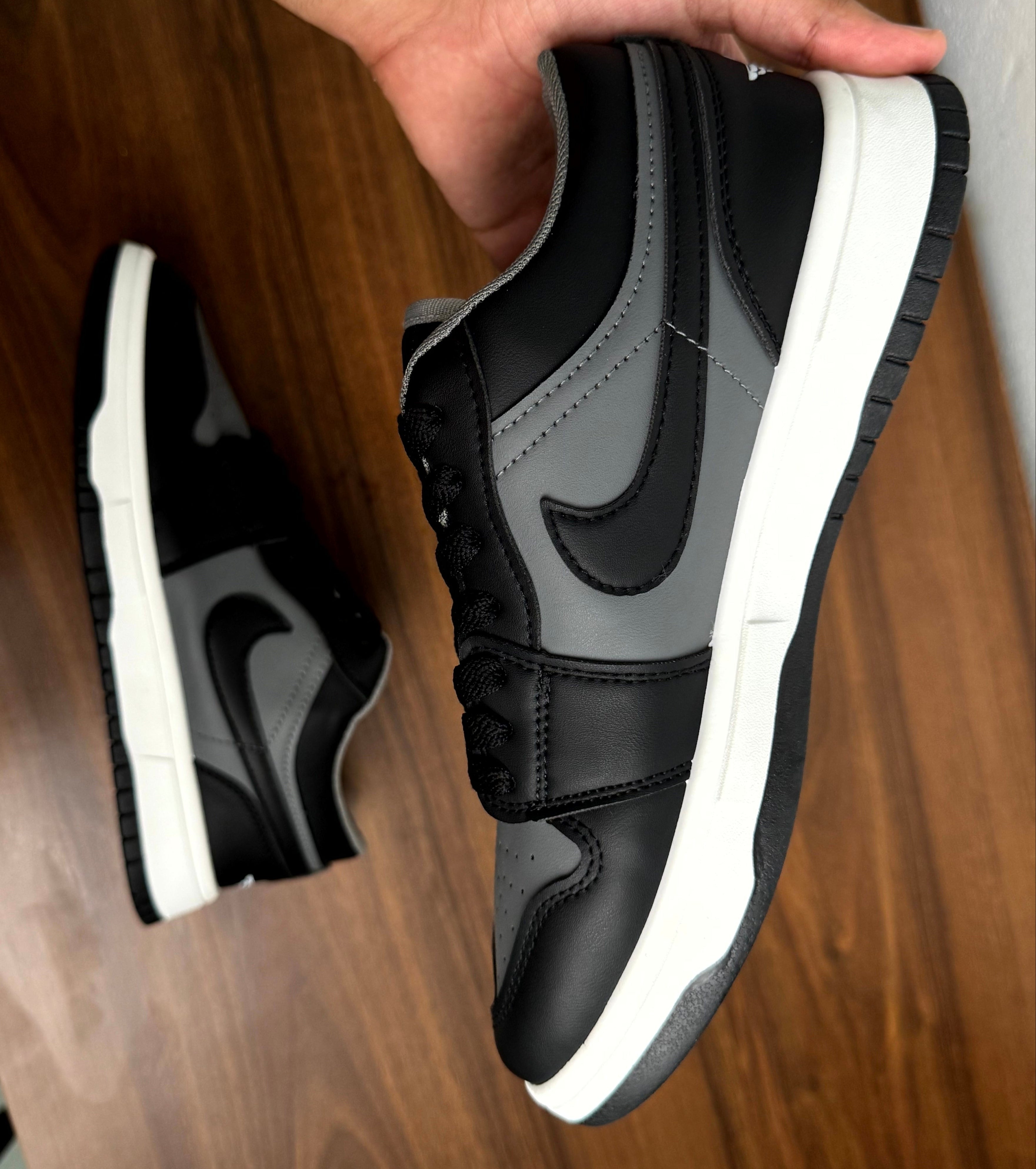 Nike dunk low panda grey