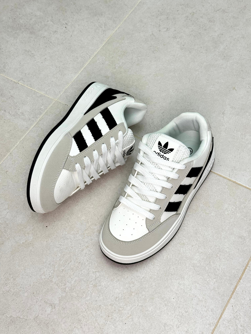Adidas forum low