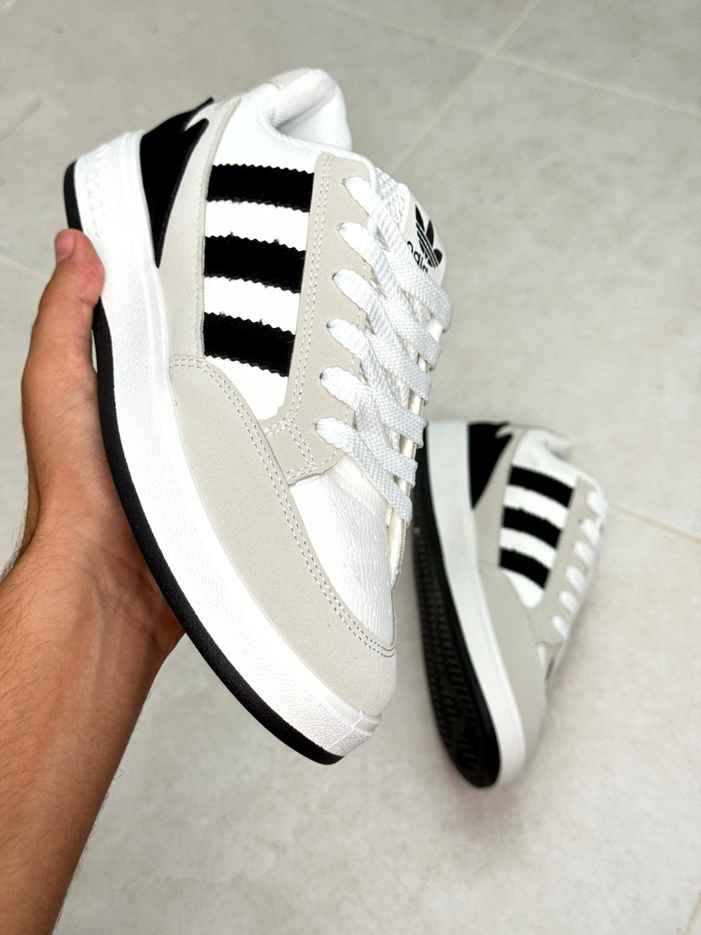 Adidas forum low