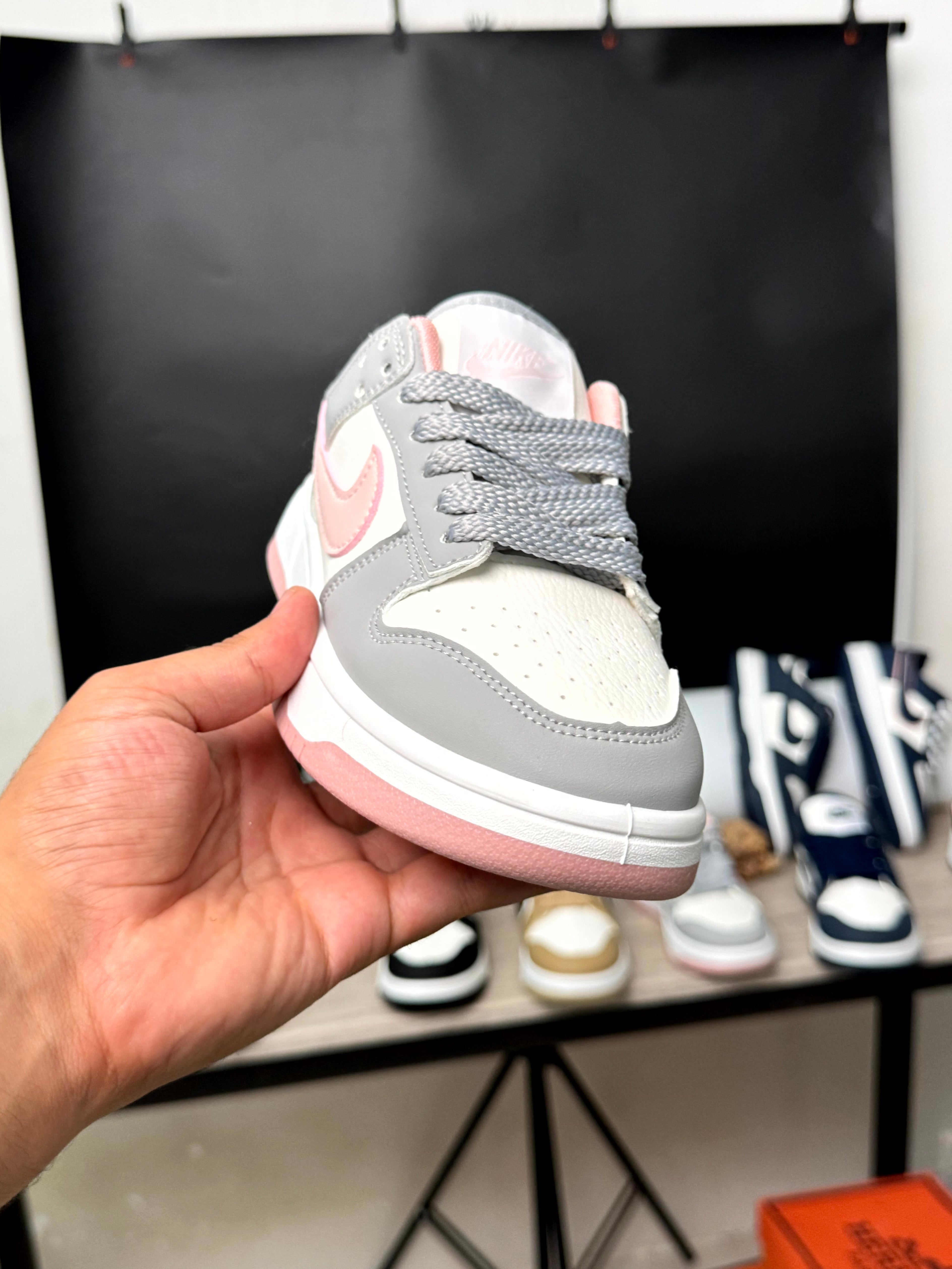 Nike Dunk Low grey pink (36 - 40)