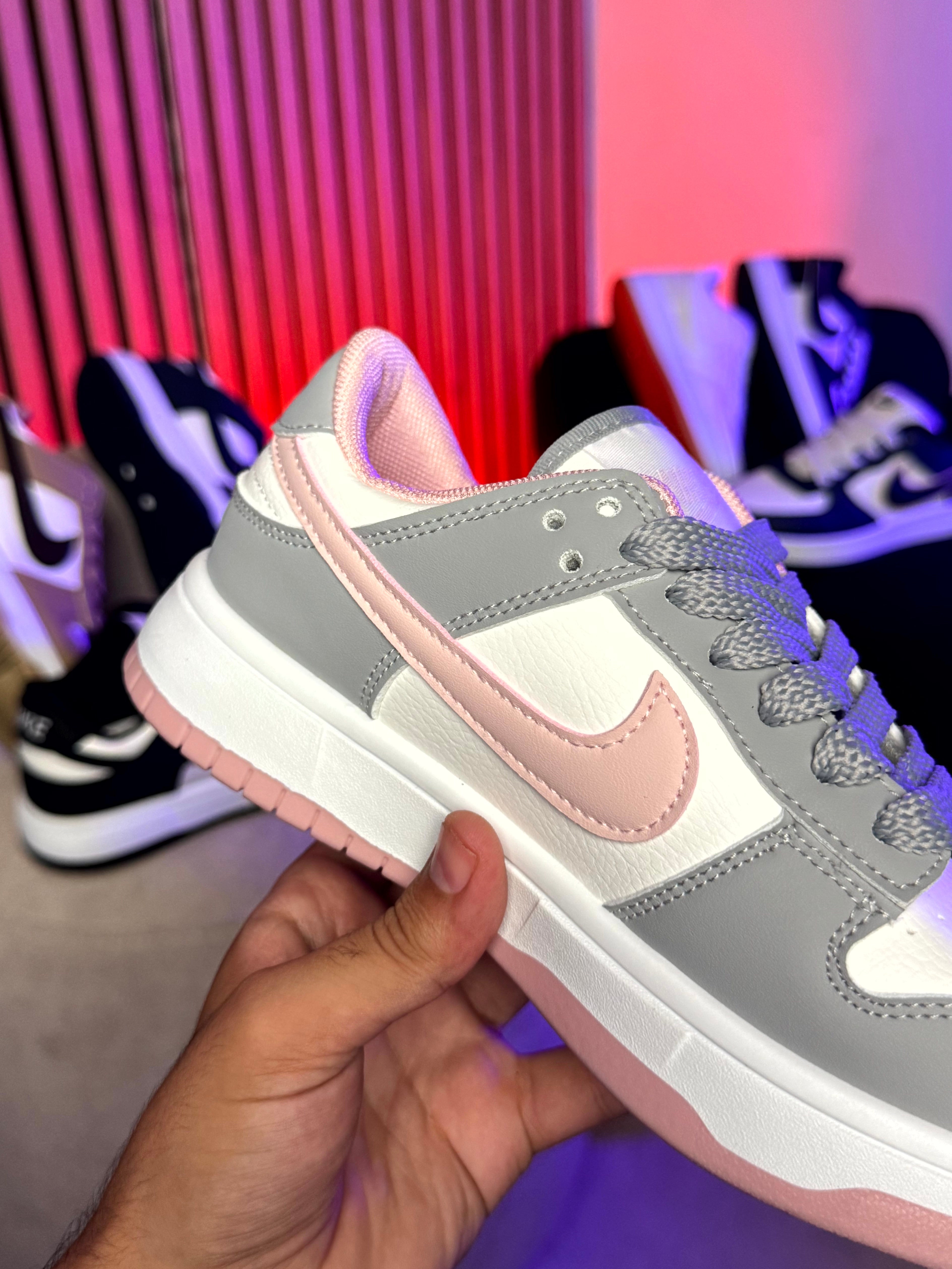 Nike Dunk Low grey pink (36 - 40)