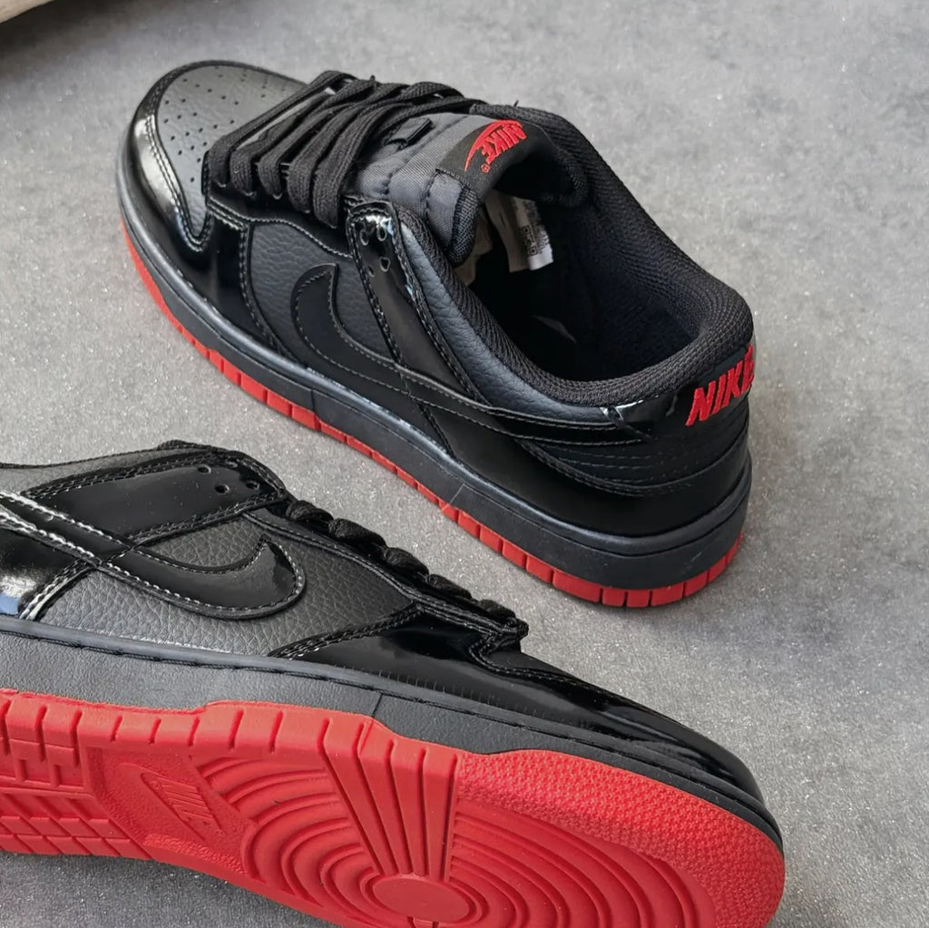 Nike Dunk Low Black & Red – Bold Contrast, Classic Attitude