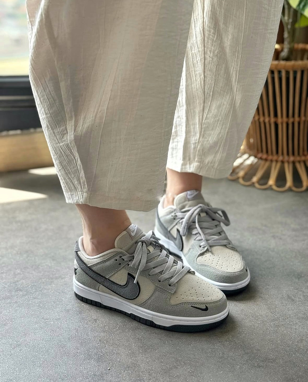 ✅ Soft Neutral Style – Nike Dunk Low Light Grey